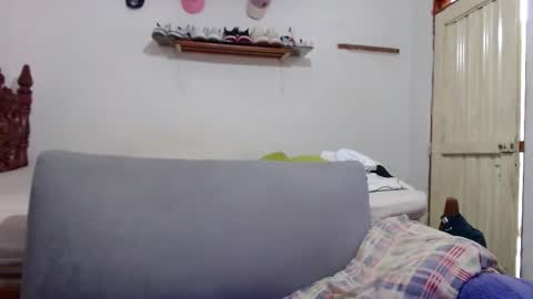 Snapshot of kamenov00 chatting on October 2025 05:25:02 PM kamenov00 online show from October 2025 05:25:02 PM