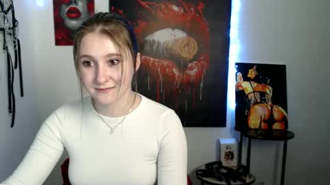 Snapshot of kamilla_love_ chatting on February 2026 01:21:01 PM kamilla_love_ online show from February 2026 01:21:01 PM