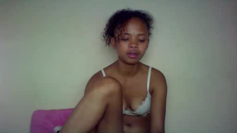 kamillah69 online show from February 2026 01:23:02 AM