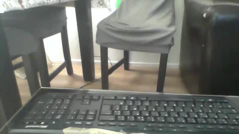 Snapshot of kamkiko69 chatting on October 2025 09:27:01 AM kamkiko69 online show from October 2025 09:27:01 AM