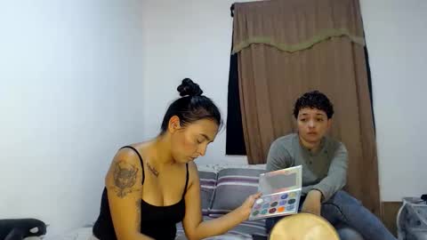 Snapshot of kammy_cami chatting on May 2026 02:45:01 PM kammy y camila online show from May 2026 02:45:01 PM