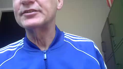 Robbie online show from November 2025 08:39:02 AM