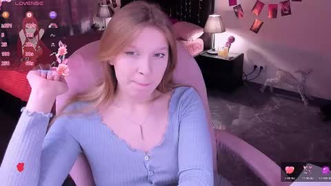 Lera online show from April 2026 09:23:01 PM