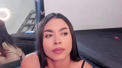 Snapshot of karely_laurent chatting on July 2026 10:23:01 PM karely_laurent online show from July 2026 10:23:01 PM