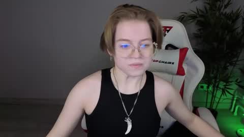 Karen online show from March 2026 01:43:02 AM