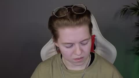 Karen online show from March 2026 08:42:01 AM