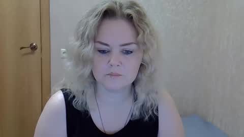 karennelsonx online show from November 2025 08:36:02 AM