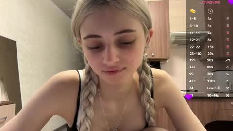 Snapshot of karensimilton chatting on May 2026 03:07:01 PM May online show from May 2026 03:07:01 PM