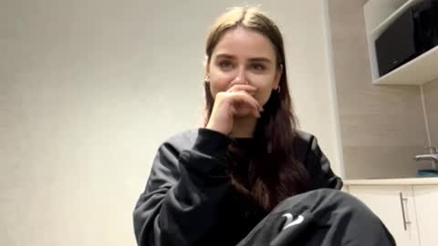 kareystutsman online show from December 2025 07:07:01 PM