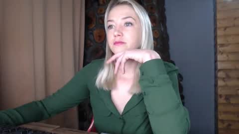 Snapshot of karina_fun chatting on February 2026 03:58:02 AM karina online show from February 2026 03:58:02 AM