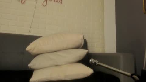 Snapshot of karina_gomez_18 chatting on February 2026 11:35:02 AM Kari online show from February 2026 11:35:02 AM