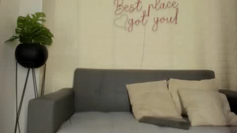 Snapshot of karina_gomez_18 chatting on February 2026 11:41:01 AM Kari online show from February 2026 11:41:01 AM