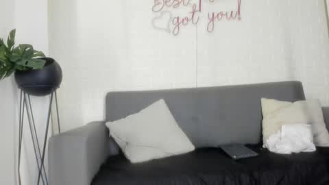 Snapshot of karina_gomez_18 chatting on February 2026 11:29:01 AM Kari online show from February 2026 11:29:01 AM