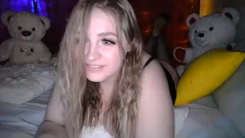 Snapshot of karina_sweet__ chatting on February 2026 03:45:01 PM Know with me all the joys of sex... online show from February 2026 03:45:01 PM