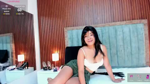 Snapshot of karina_towers chatting on May 2026 11:39:01 AM Karina online show from May 2026 11:39:01 AM