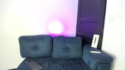 karinapreston_ online show from December 2025 08:28:02 PM