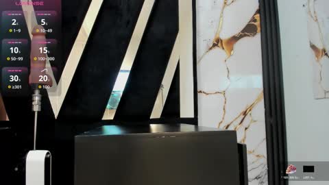 KarinaSimonz online show from December 2025 08:05:01 PM