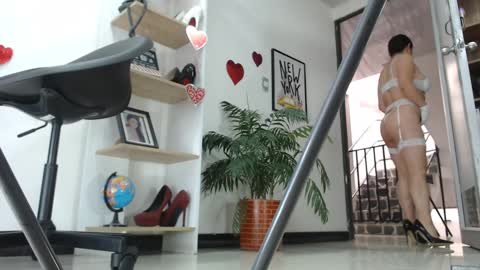 Karin online show from February 2025 02:11:02 PM