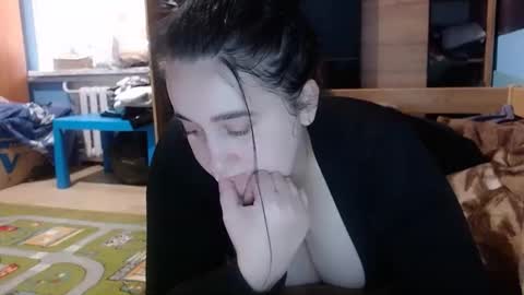 karinkabrunetka2 online show from October 2025 12:19:02 PM