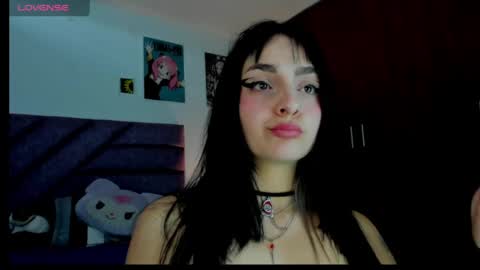 Snapshot of karinna__raven chatting on May 2026 09:45:02 PM KARINNA RAVEN online show from May 2026 09:45:02 PM