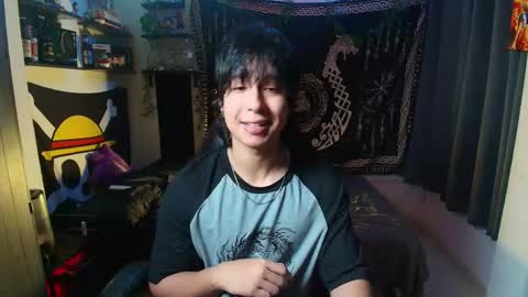 Snapshot of kariozzz chatting on May 2026 12:05:01 AM call me kai 3 online show from May 2026 12:05:01 AM