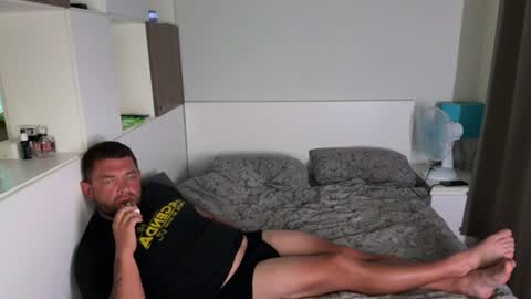 Snapshot of karl_and_klara chatting on July 2026 07:05:02 PM karl_and_klara online show from July 2026 07:05:02 PM