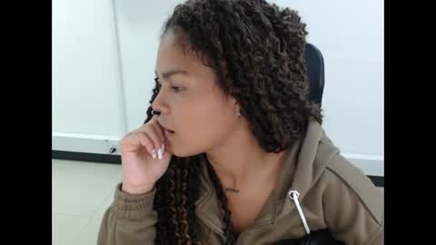 karla_cg online show from February 2025 07:47:02 PM