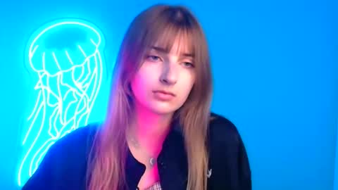 Snapshot of karla_flower chatting on September 2025 11:21:01 AM Karla online show from September 2025 11:21:01 AM
