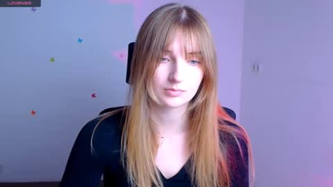 Snapshot of karla_flower chatting on October 2025 11:29:01 AM Karla online show from October 2025 11:29:01 AM
