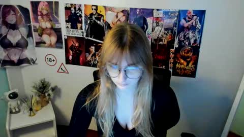 Snapshot of karla_flower chatting on October 2025 12:47:02 PM Karla online show from October 2025 12:47:02 PM