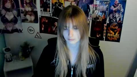Snapshot of karla_flower chatting on October 2025 12:16:02 PM Karla online show from October 2025 12:16:02 PM