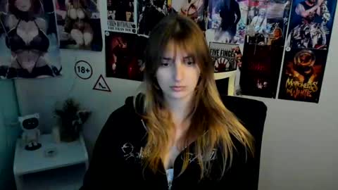 Snapshot of karla_flower chatting on October 2025 12:16:01 PM Karla online show from October 2025 12:16:01 PM