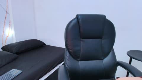 karla_hilton1 online show from November 2025 02:06:02 PM