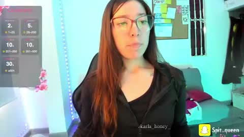 Snapshot of karla_honey_ chatting on July 2026 09:20:01 PM Karla online show from July 2026 09:20:01 PM