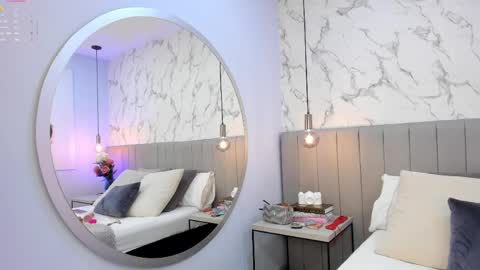 karlla_brown online show from April 2026 01:00:02 PM