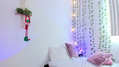 Karlye online show from December 2024 03:26:02 PM