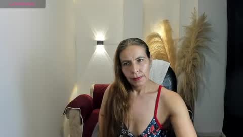 Snapshot of karlye_hot chatting on June 2026 02:11:02 AM KARLYE online show from June 2026 02:11:02 AM