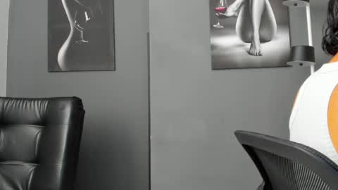   online show from April 2026 04:33:02 PM