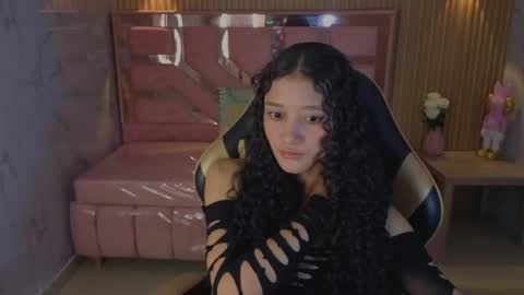 Snapshot of karol1_s chatting on May 2026 03:02:01 AM karol1_s online show from May 2026 03:02:01 AM