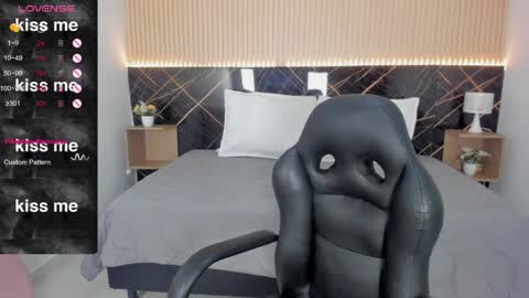 karol_cortes online show from May 2026 12:43:01 PM