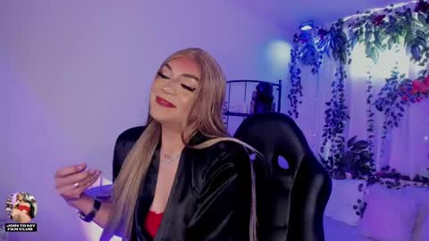 Snapshot of karol_elegance_ chatting on May 2026 01:29:02 PM karol online show from May 2026 01:29:02 PM