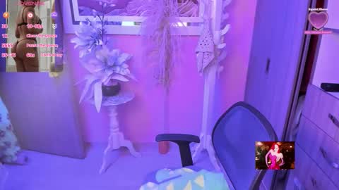 Snapshot of karol_milf__ chatting on May 2026 12:22:02 PM kAROL MILF online show from May 2026 12:22:02 PM