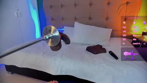 Snapshot of karol_page1 chatting on July 2026 04:05:02 AM KAROL online show from July 2026 04:05:02 AM