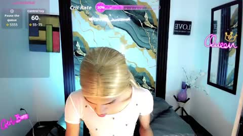 Snapshot of karol_vanessa__ chatting on May 2026 11:29:01 AM karol Vanessa online show from May 2026 11:29:01 AM