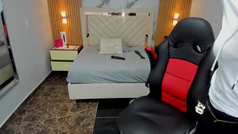 Karol and Luna online show from February 2026 07:41:01 PM