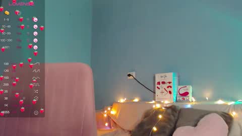 Kira online show from October 2025 02:42:02 AM