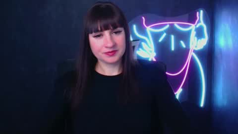 Caroline online show from December 2024 06:25:02 AM