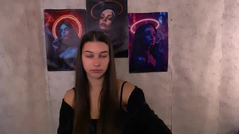Karolina online show from October 2025 05:48:02 AM