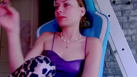 karoline121 online show from March 2025 01:23:02 PM