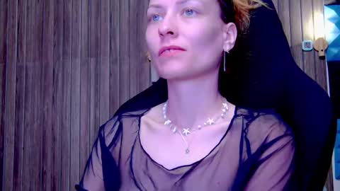 karoline121 online show from March 2025 07:36:01 PM